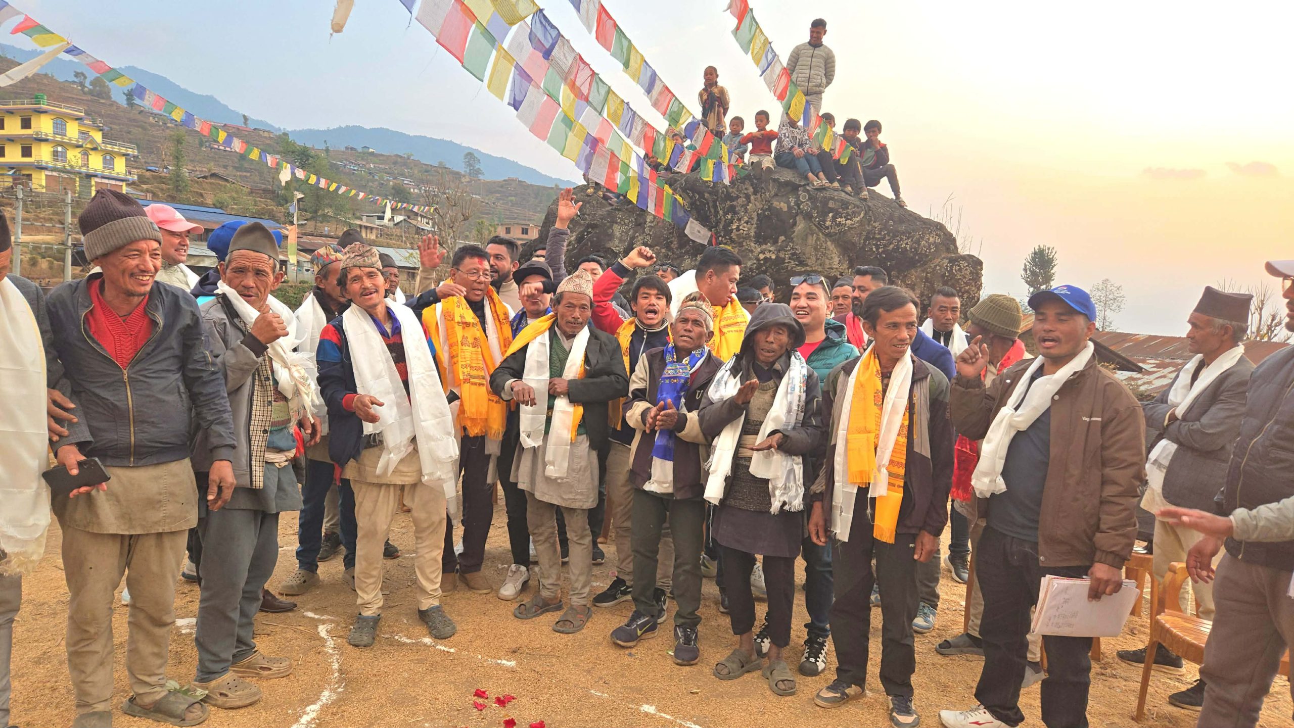 वंशलालकाे घरदैलाे सफल बन्दै, अन्य पार्टी छाडेर आउनेकाे लर्काे